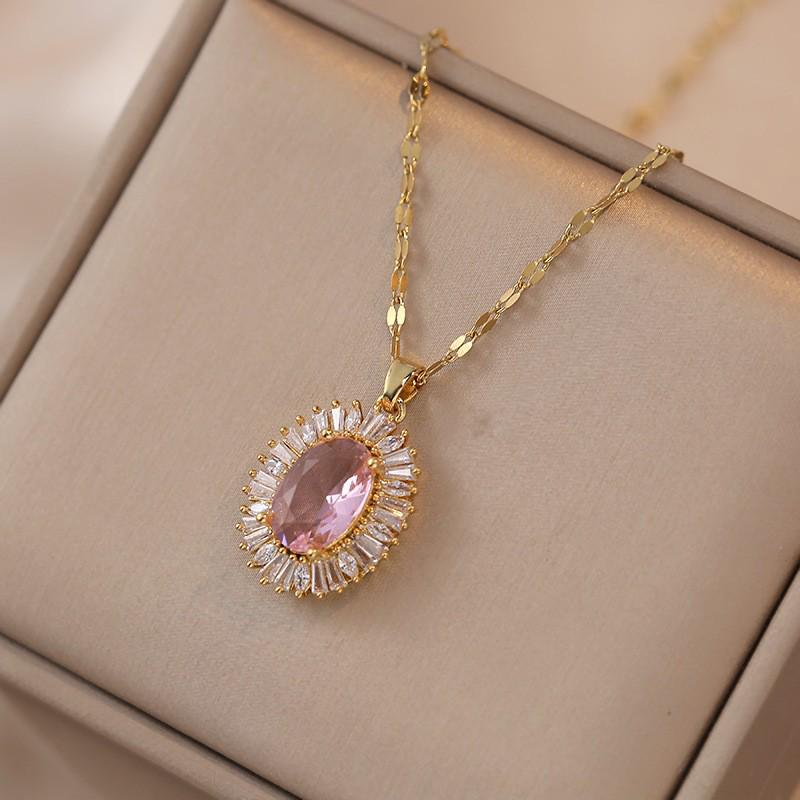 Women's Fashion Heart Pendant Necklace - Elegant, Simple Design, Versatile Clavicle Chain Jewelry