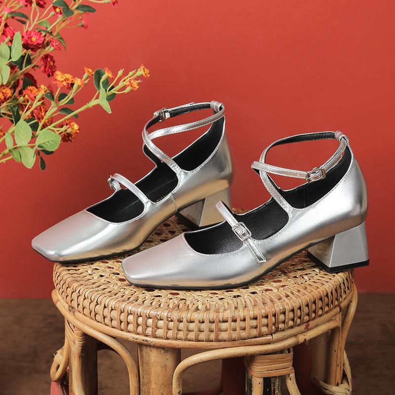 

Мягкая овчина квадратный носок толстый каблук туфли-одинарки женские средний каблук ретро туфли Мэри Джейн перекрестная пряжка-одинарка весна и осень 39 серебряный