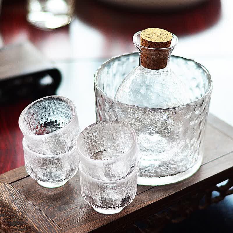 UOUSO Japanese Hammered Glass Sake Warmer Set