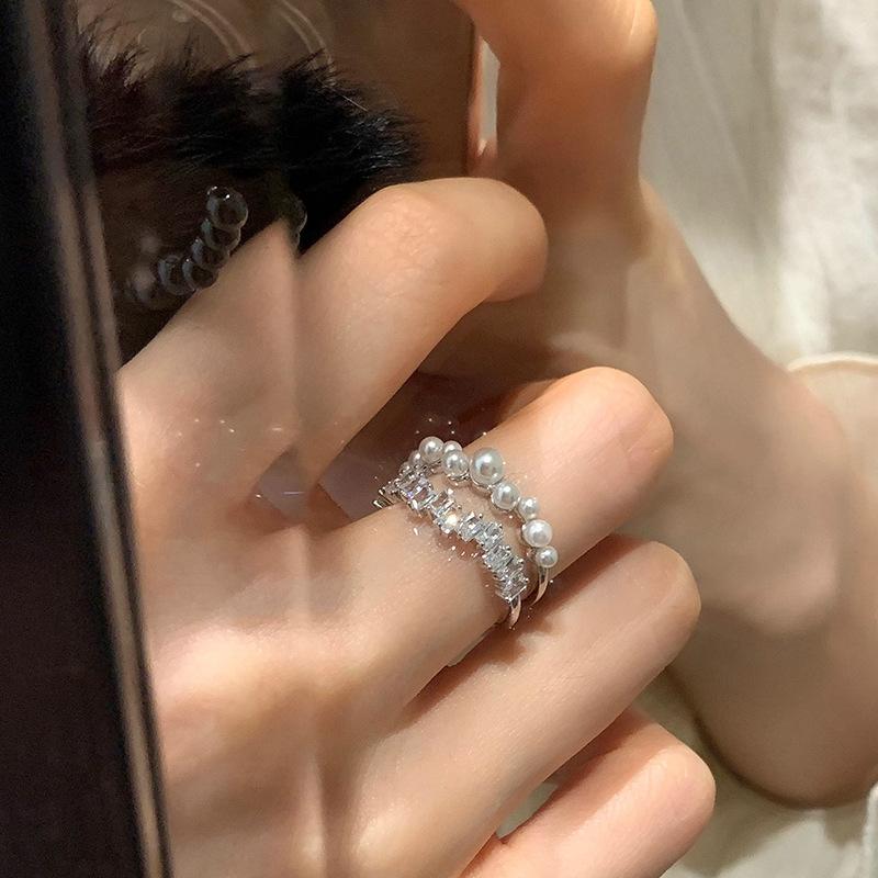 Light Luxury Retro White Zirconia Pearl Double-layered Open Ring Female Exquisite Fashion Versatile Niche Senior Sense of Finger Ring Everyday Ring