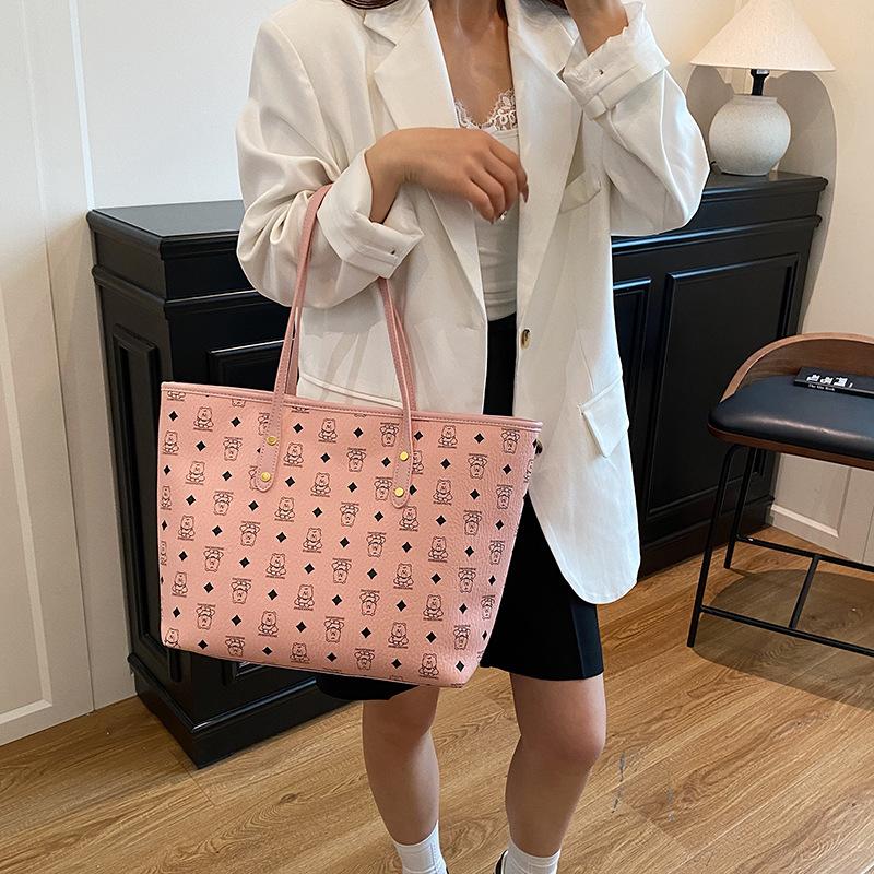 Casual commuting retro large-capacity bag women's new four-season versatile bucket bag shoulder bag vegetable basket bag