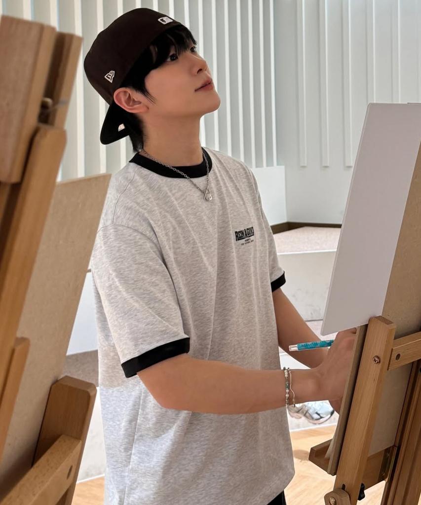 MINDBRIDGE [On] Graphic Oversized Ringer Short Sleeve T-Shirt - 2 Colors