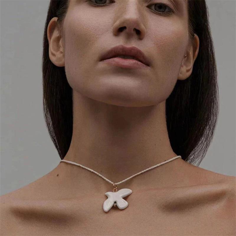 

Fashion White Peace Dove Pendant Earrings Necklace for Women Vintage Metal Geometric Round Ear Hoop Jewelry Gift