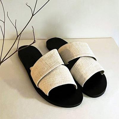 Mode Nouvelles Sandales d'Été Coréennes en Toile de Haute Qualité à Bout Ouvert pour Femmes Extérieur à Bande Large Confortables et Légères Mocassins Concis Décontractés Plates