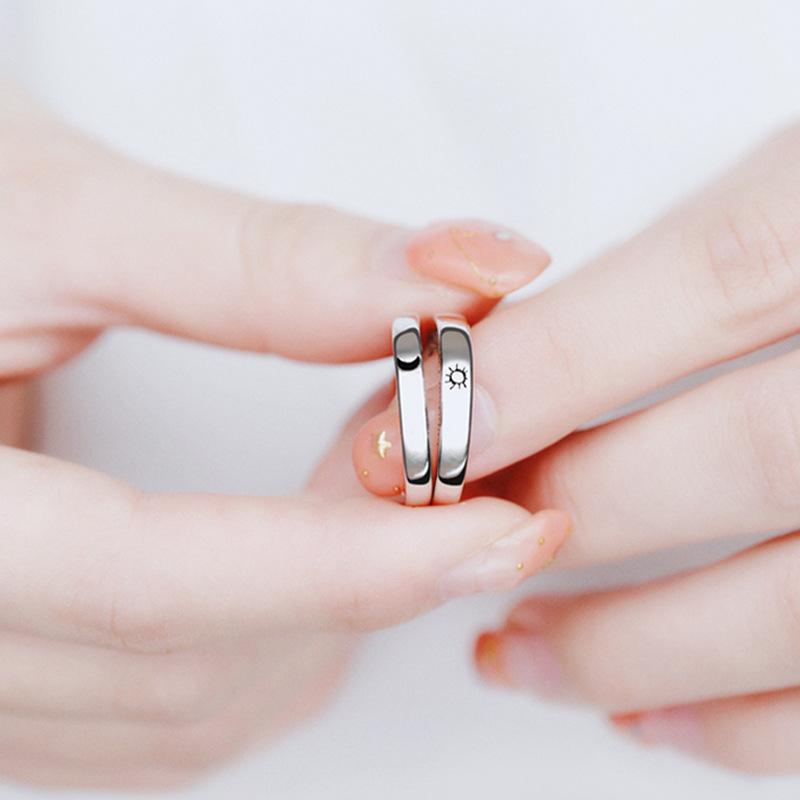 2 Stück Sonne Mond Partnerringe Offener Verstellbarer Ring Gegenseitig Liebende Ringe Hochzeitsschmuck Ring Freunde Geschenk Passend für die meisten Frauen Männer