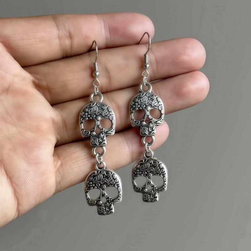 Jun'an Vampire Gothic Black Rose & Silver Skull Earrings for Day of the Dead & Halloween Parties