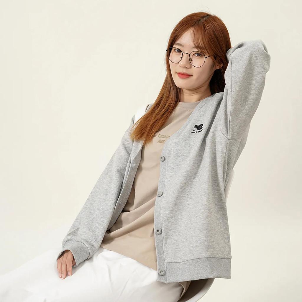 New Balance Knitwear Women's Gray (Unisex) Knitwear 6DC13042 GR