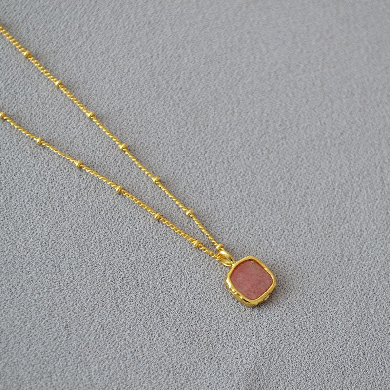 European & American Minimalist Geometric Stone Layered Necklace – Gold-Plated Brass Square Design