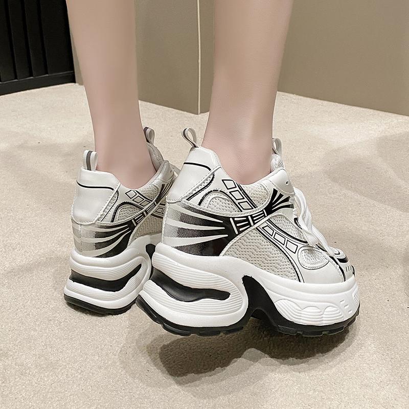 Fashion New 2024 Winter Warm Plush Chunky Leather Sneakers Women Lace-up High Platform Sports Dad Shoes 10CM Heels Fur Snow Shoes Woman