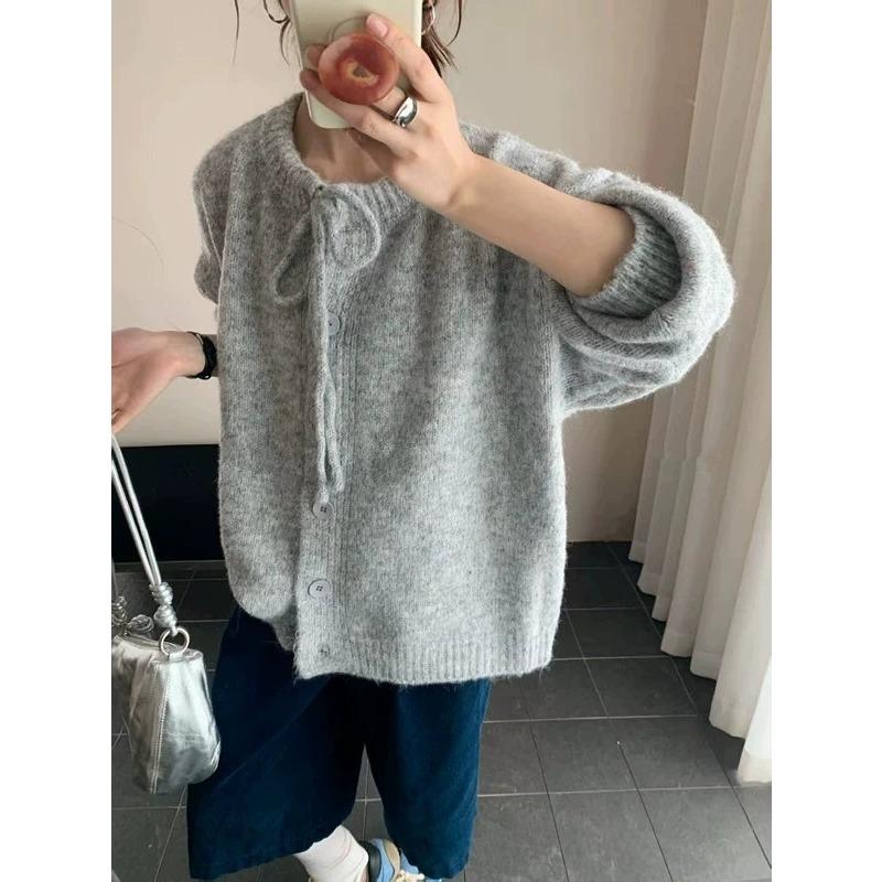 Gentle wind crew neck knitted cardigan autumn and winter new loose casual versatile and thin lazy wind sweater jacket