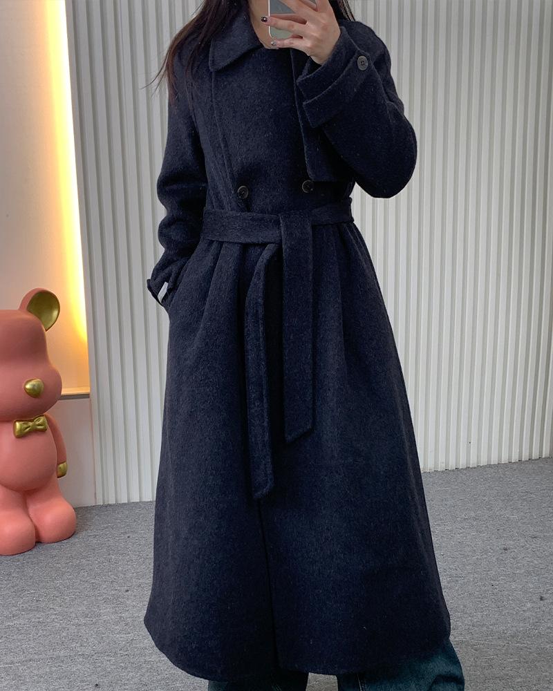 

Длинное шерстяное пальто женское 8002 темпераментное приталенное на шнуровке двубортное пальто с лацканами выглядит стройнящим M темно-синий