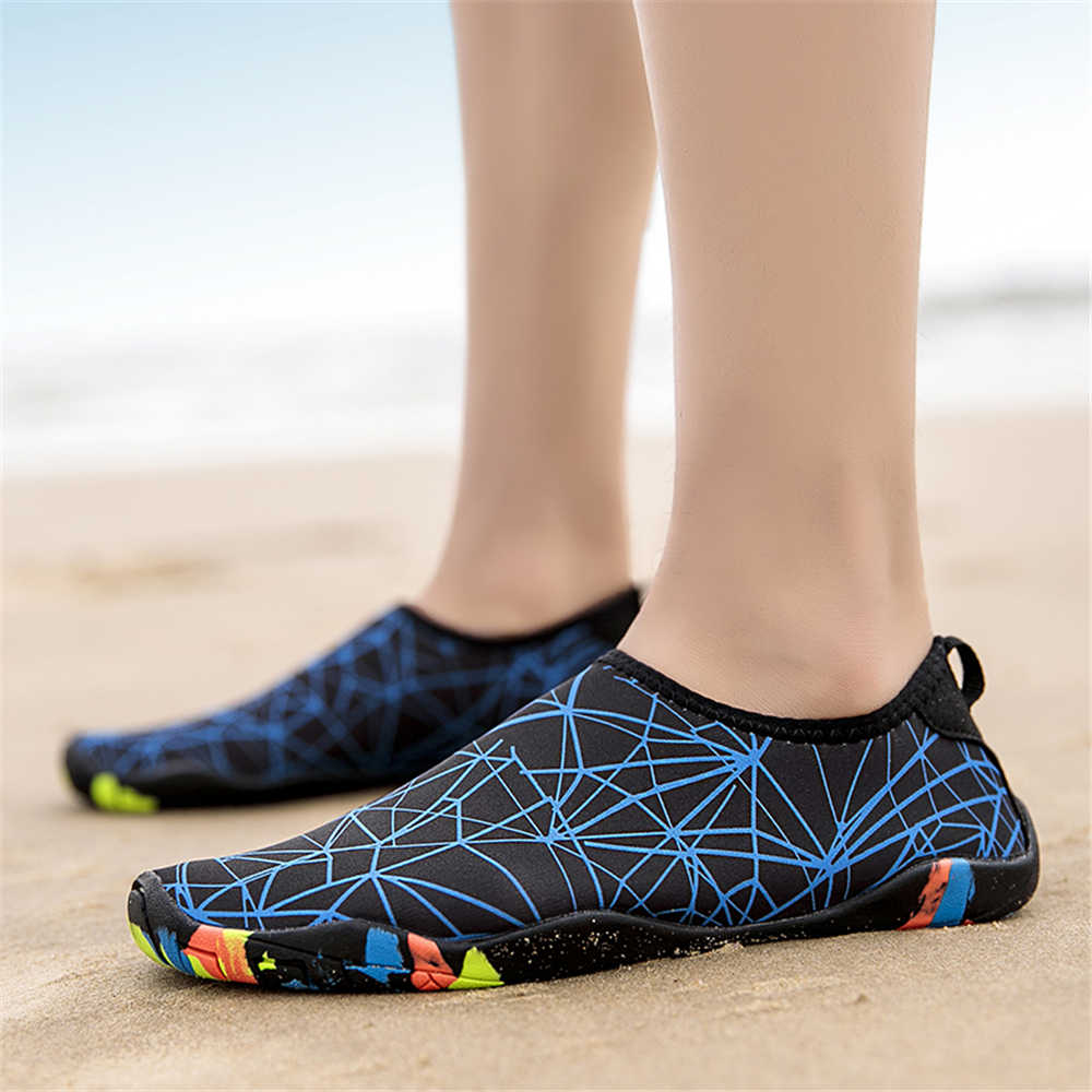 Low Rubber Sole Mens Summer Slippers Home Shoes Luxury Man Sandals Sneakers Sports Shoses Celebrity Cheap Lofer Krasovki