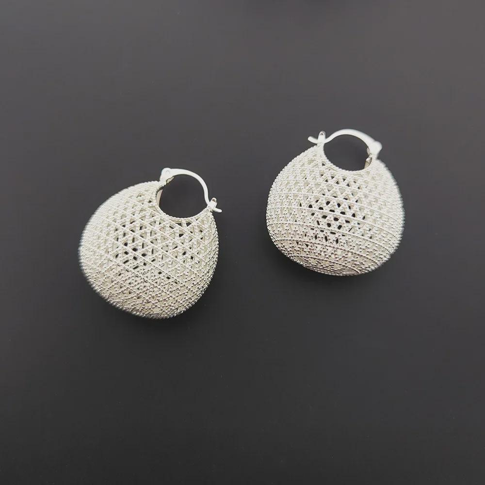 24K Gold-Plated Blue Earrings: Elegant, Versatile, and Fashionable