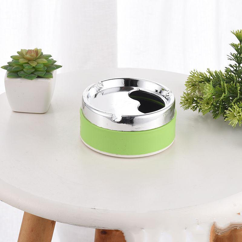 Large Stainless Steel Ashtray with Lid for Home, Hotel, and Living Room Use - Creative Design and Ample Capacity
