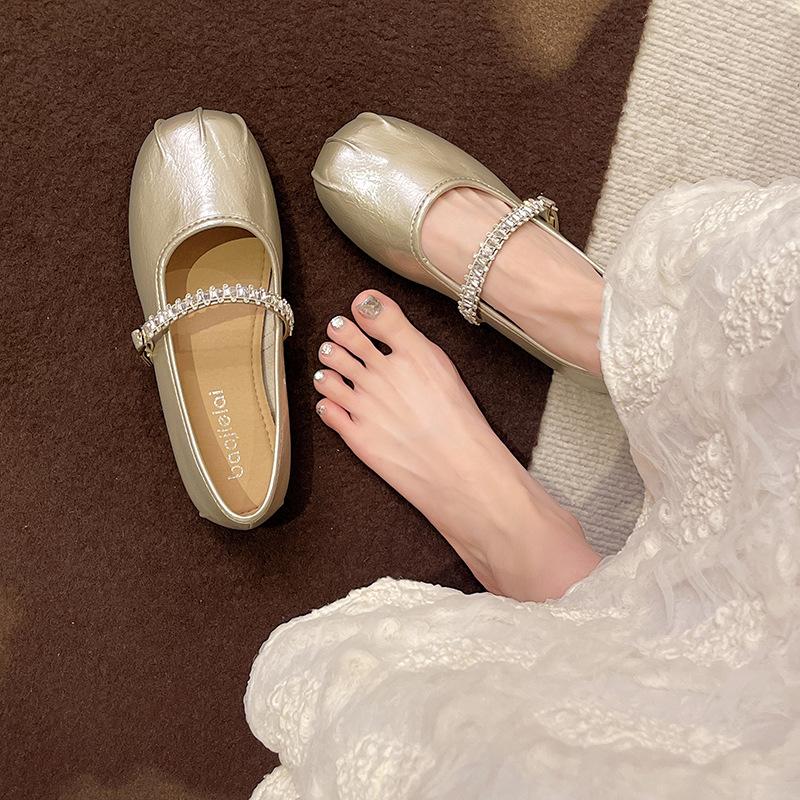 French flat-bottomed rhinestone light-mouth silver single shoes women's summer 2025 new fairy style with skirt one-word Mary Jane shoes