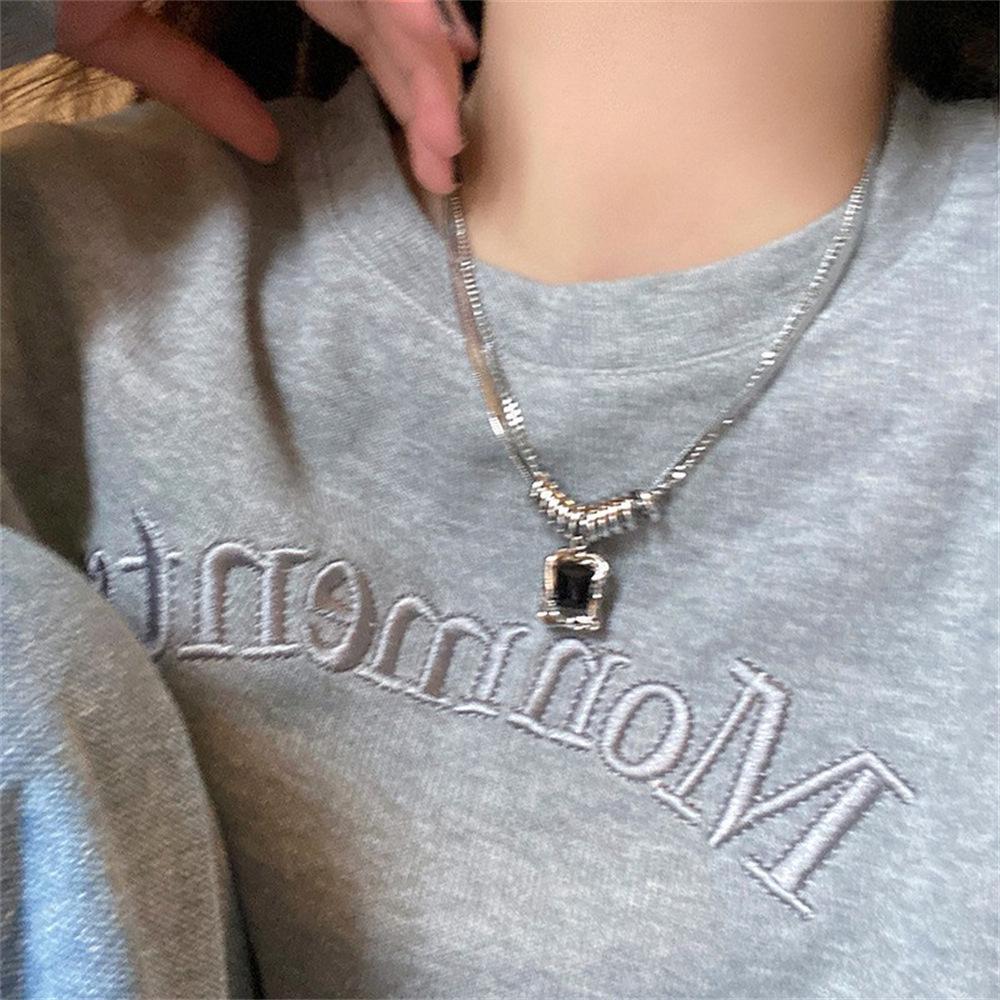 2024 Niche Design Dopamine Color Pearl Choker for Women - Summer Clavicle Chain