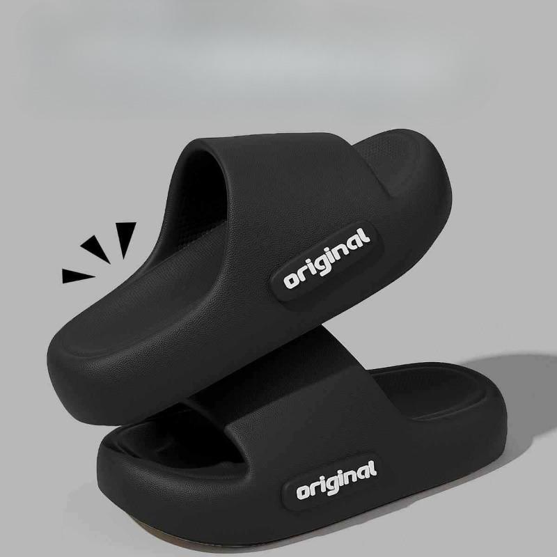 

Носите обувь на толстой подошве, которая ощущается как ходьба по какашкам, и носите тихие и нескользящие шлепанцы как в помещении, так и на улице. Fits 43-44 чёрный