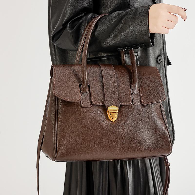 Tote Bag, Large-capacity Briefcase, Fashionable and Elegant Handbag, Retro Commuting Large Bag