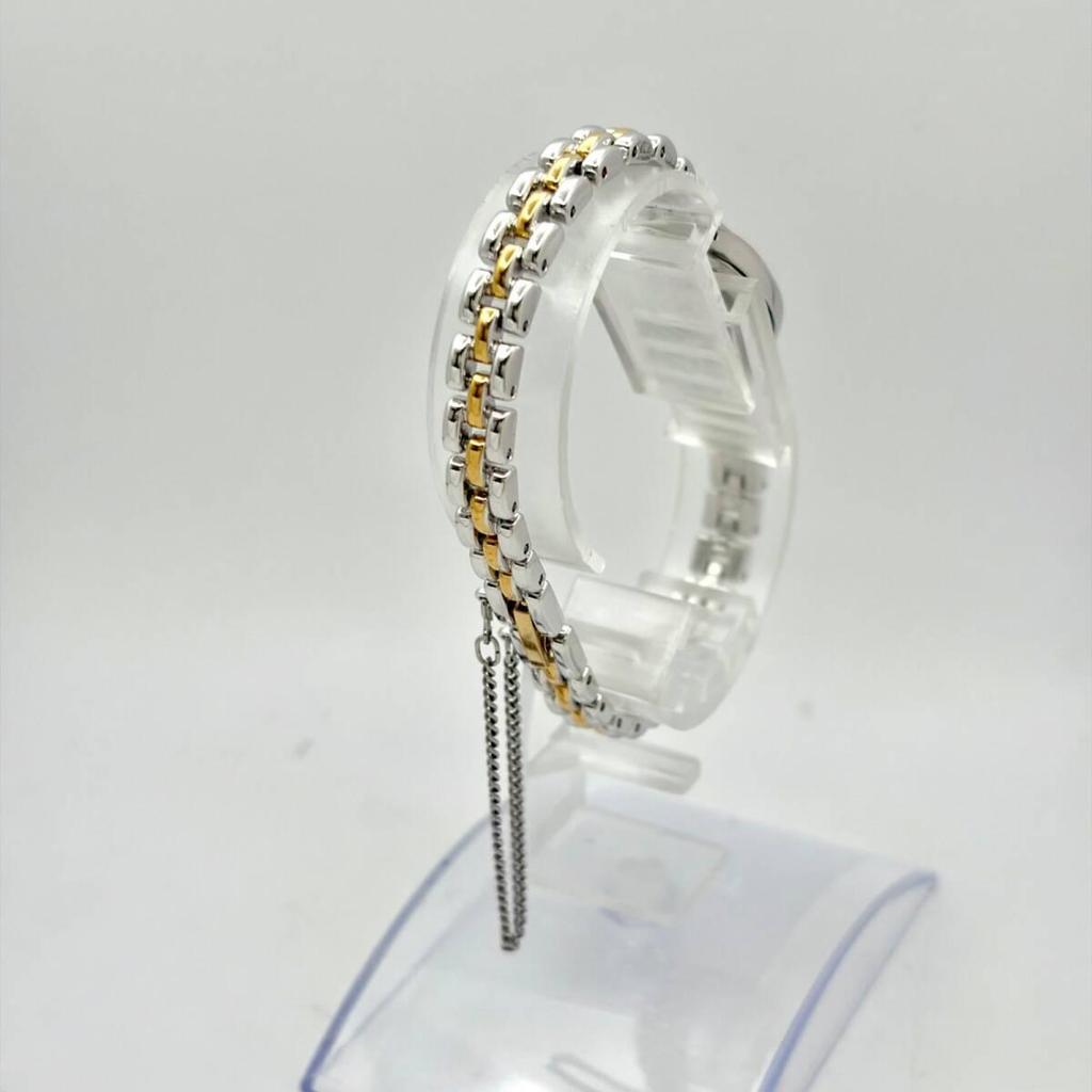 Used [Good condition/new battery] SEIKO Seiko ladies watch oval 1F21-5A00 270098