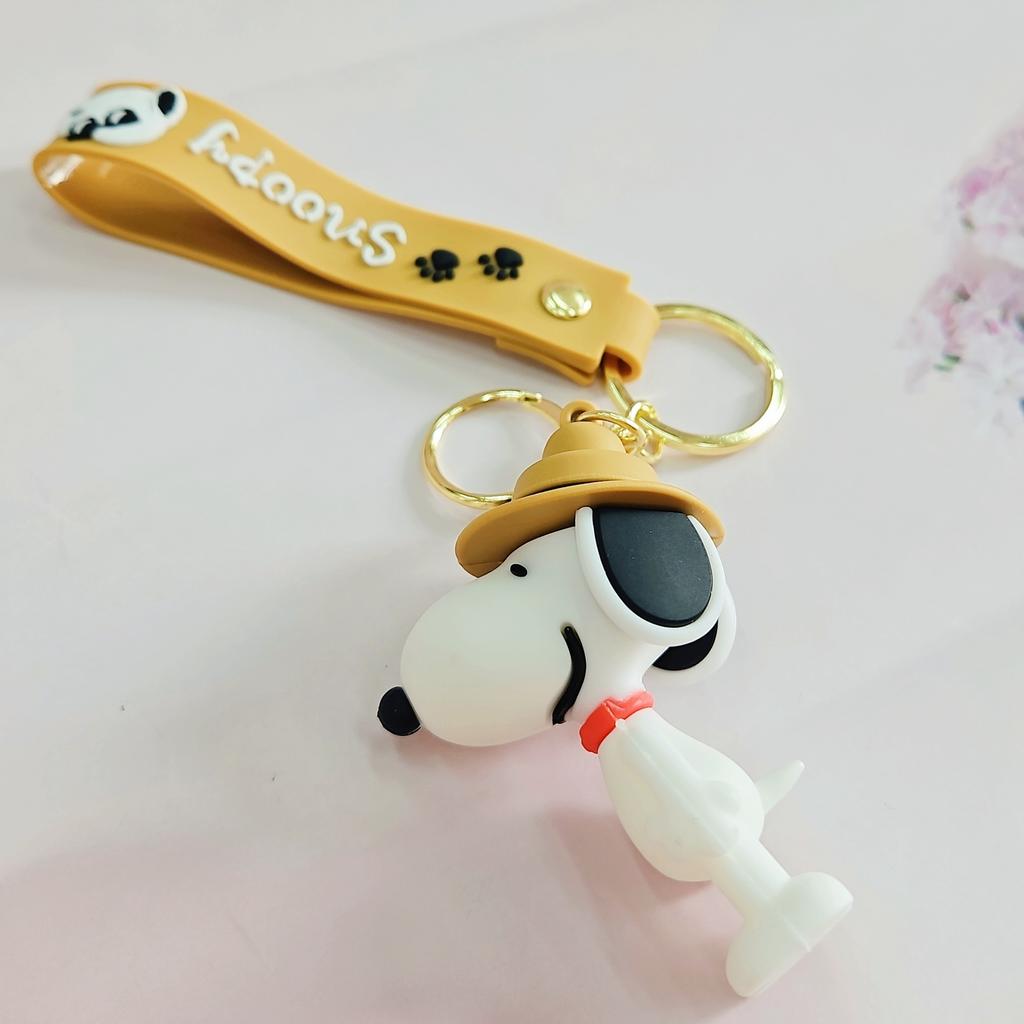 New Snoopy Doll Keychain Silicone Car Couple Keychain School Bag Ornament Birthday Gift for Friends Kawaii