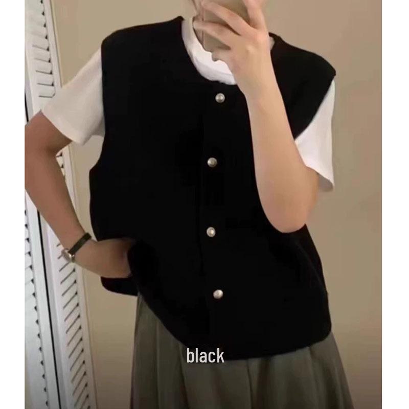 Elegant Gold Button Knitted Vest – Soft Layered Autumn/Winter Sweater Top