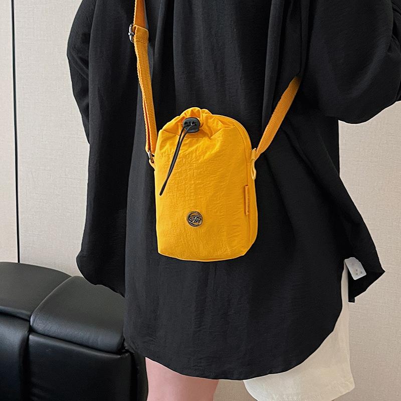 Mobile Phone Bag Simple Puff Small Shoulder Bag for Women New Summer Mini Kettle Bag Versatile Light Crossbody Bag for Men