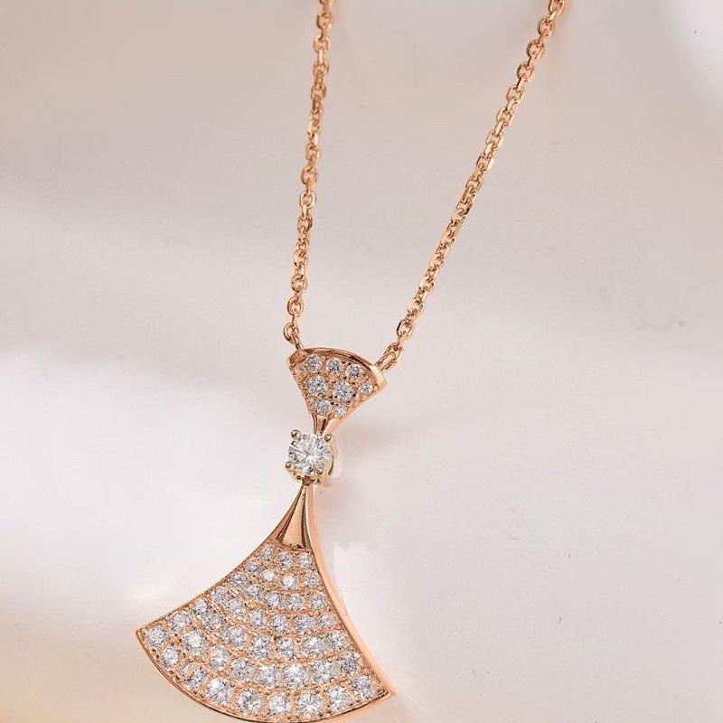 Color Gold Small Skirt Necklace Niche Design Rose Gold Plated Super Flash Full Diamond Fan Collarbone Chain