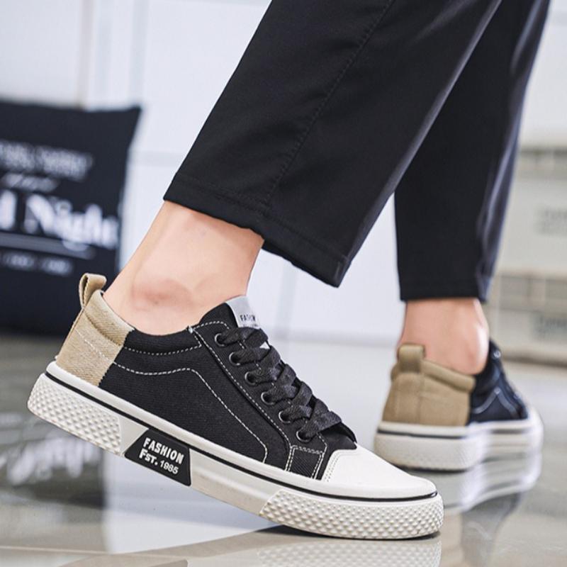 New Canvas Shoes Youth Men Flat Shoes 2025 Breathable Comfortable Casual Men Shoes Trend Student Board Sneakers Zapatos De Mujer