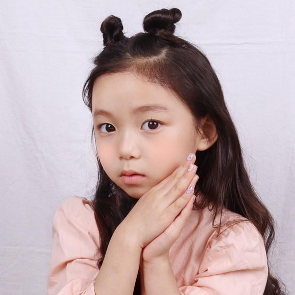 Gelové proužky na gelové nehty Glossy Blossom Princess Jellica pro děti, Heart Sugar, 4 kusy