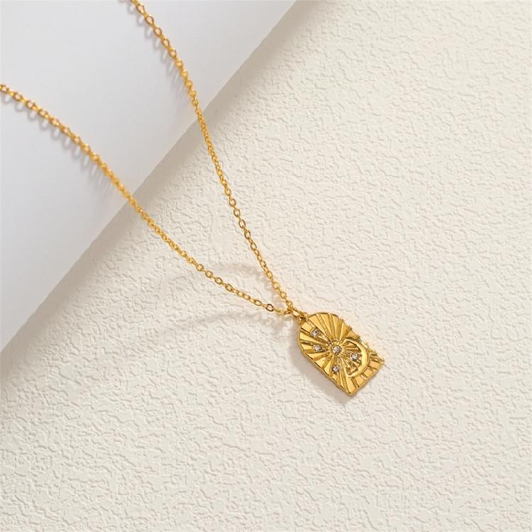 Women's Waterproof Star Pendant Necklace with Pearls Chain 18K Gold Plated Stainless Steel Materials Stylish Outfiuts