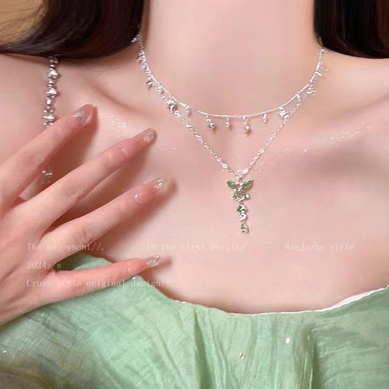 Pearl Bow Necklace: Exquisite Women's Fashion Clavicle Chain, Elegant Light Luxury Design