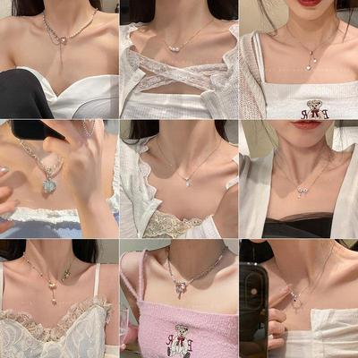 2025 New Japanese & Korean Style Women's Necklace: Sweet & Cool Clavicle Chain with Love Pendant and Metallic Texture