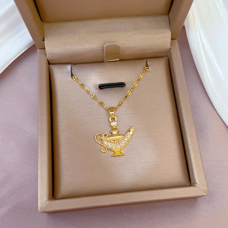 Titanium Steel Luxury Zirconia Necklace with Electroplated Gold Pendant in Fresh INS Style.