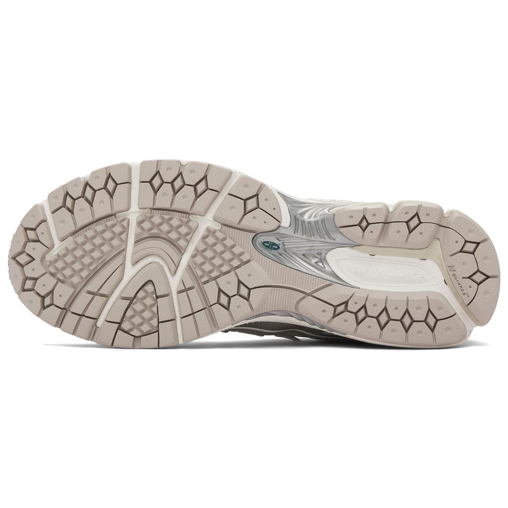 New Balance Unisex tenisky 1906R stříbrné metalické krémové M1906REE