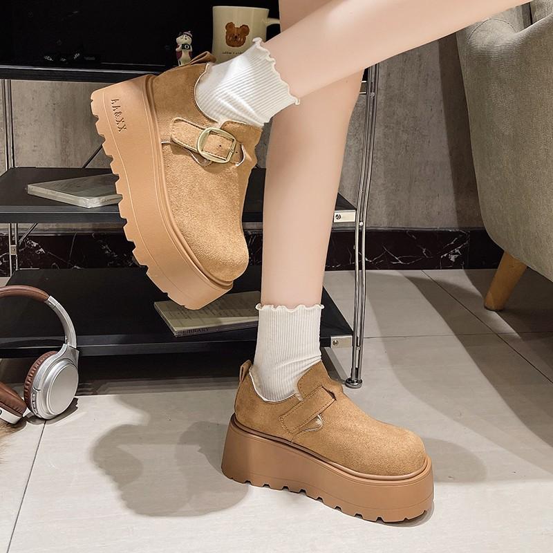 Anti-velvet leather and velvet warm women's winter new thick bottom heightening small muffin