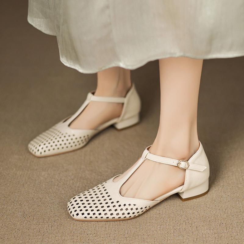 Summer women's hollow sandals casual solid color bag heel size women's shoes buckle new square head flat bottom sandals women