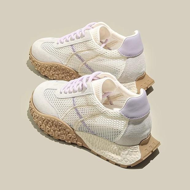 Small Thick-soled Inner Height Increase Breathable Mesh Forrest Gump Shoes Women's 2025 Summer New Sports and Leisure Moral Training Shoes Tide