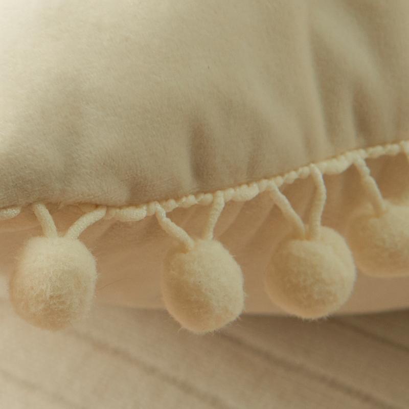 Set of 2 Velvet PIllowcase Solid Cushion Cover with Pom Poms Ball Throw Pillow Covers for Home Bed Sofa Decor 45X45  30X50 Cm