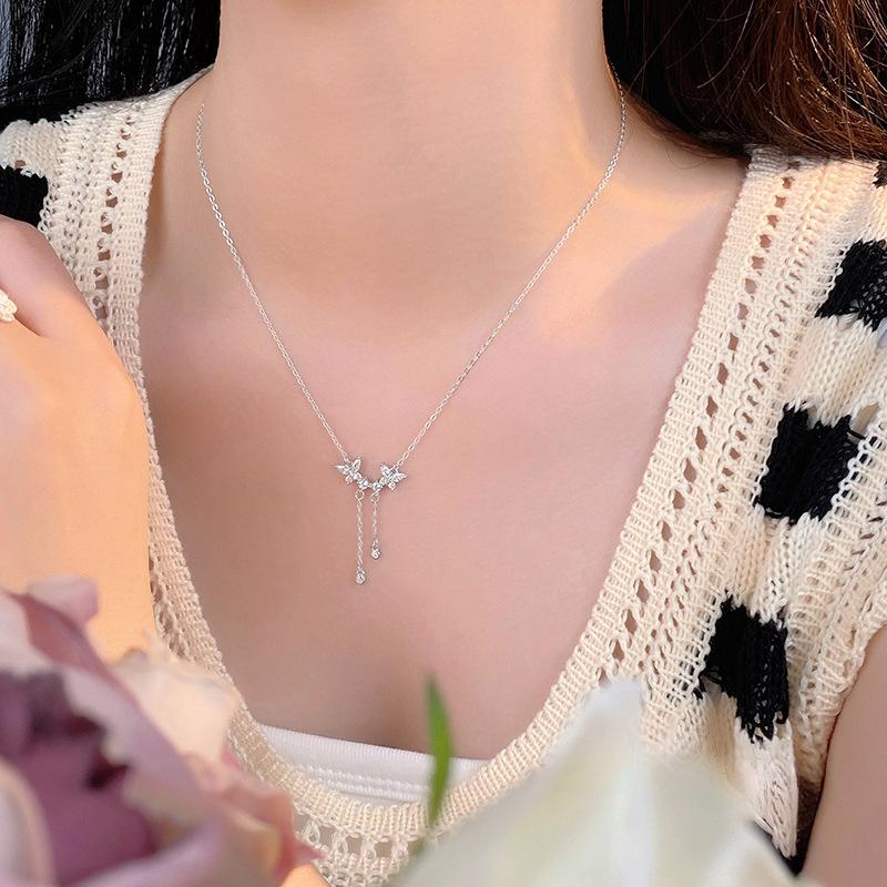 Exquisite Diamant-Schmetterlings-Quasten-Halskette für Damen Leicht luxuriös, Süß und Hochwertige Kragenkette