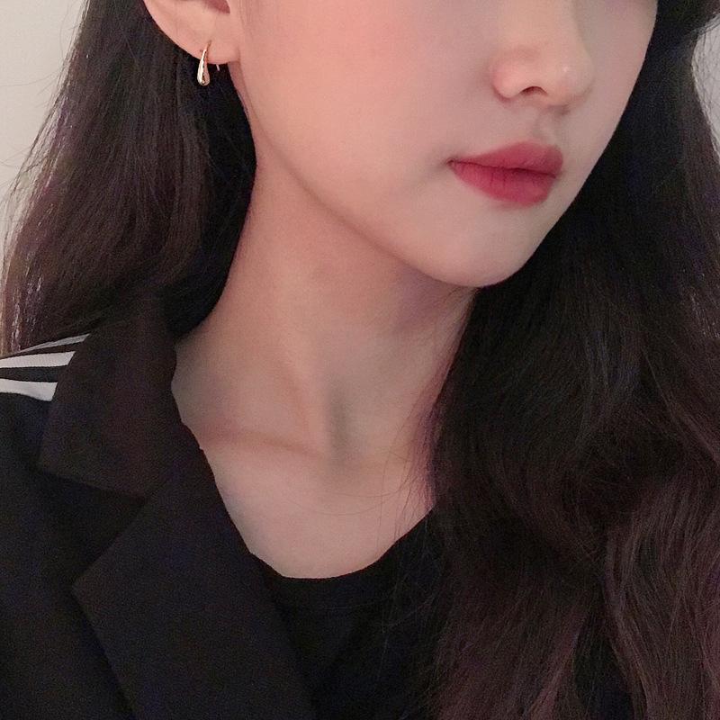 Korean design sense metal water drop ear hanging earrings women's French temperament niche high-end sense new trendy earrings exquisite