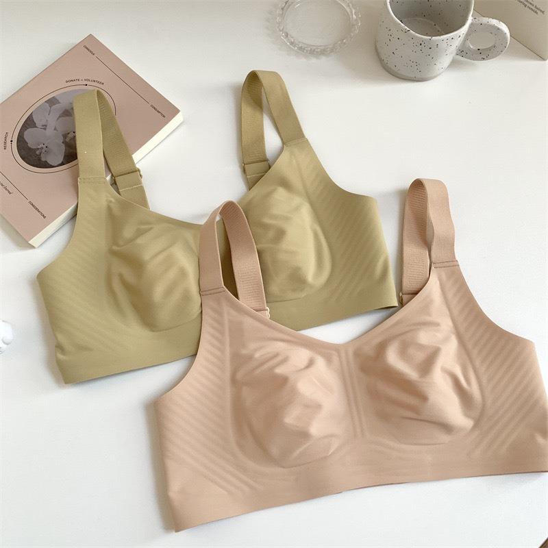 Seamless Wireless Summer Bra with Bunny Ear Cups for Small Busts – Minimizes Cup Gaps and Side-Boob