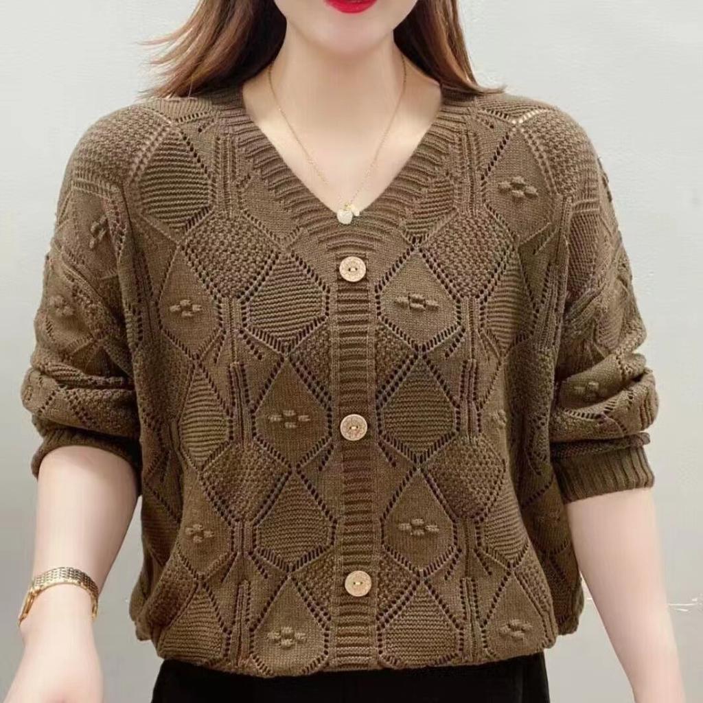 Spring and Autumn Casual Hollow Out Long Sleeved Sweater for Women V-neck Loose Solid Color Sweater for Women