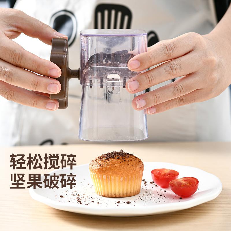 Convenient Easy Nut Chocolate Blender Walnut and Peanut Nut Manual Grinder Dried Fruit Grinding Tool for Household Use