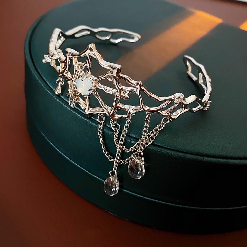 Minimalist Metal Grid Bracelet - European & American Fashion Niche, High-end Style Hand Jewelry