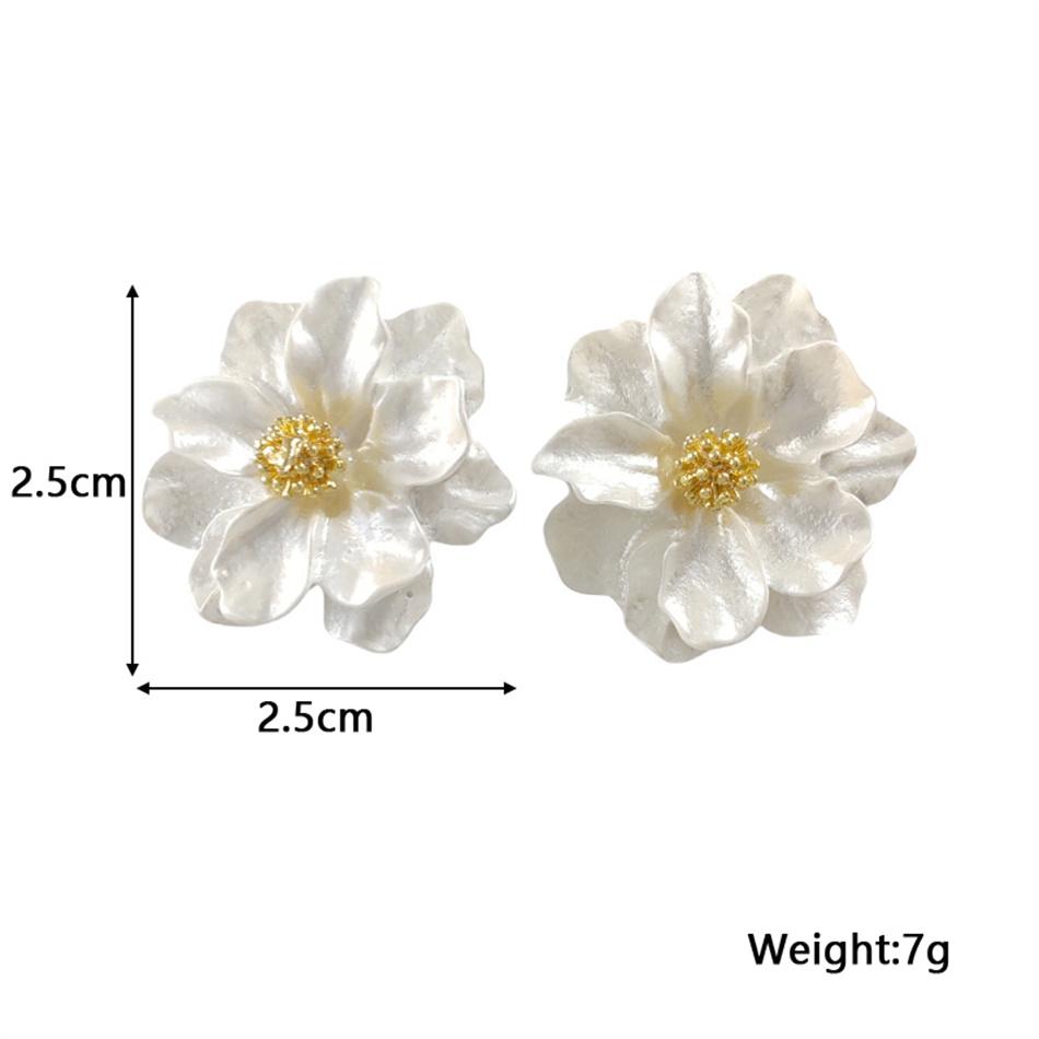 Big White Camellia Flower Stud Earring for Women French Retro Elegant Korean Sweet Resin Ear Wedding Party Jewelry Gift