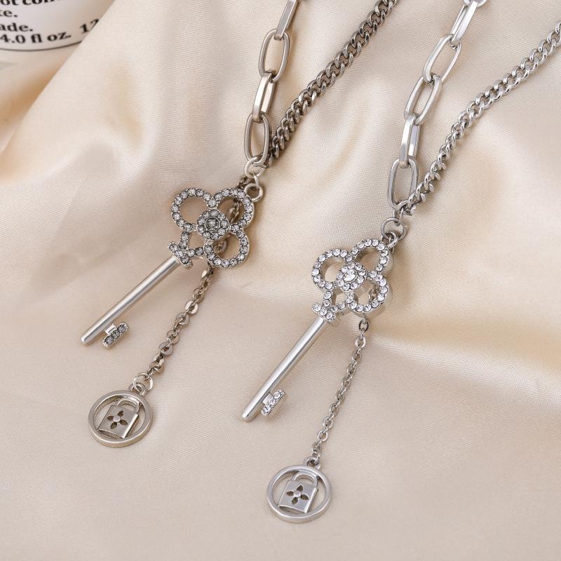 Korean Fashion Unique Key Necklace For Women With Timeless Design And Finish Luxurious