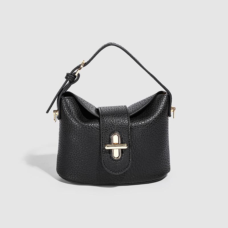 

Single Shoulder Handbag Casual High Fashion Handbag Women S Niche Commuter Underarm Bag Versatile чорний