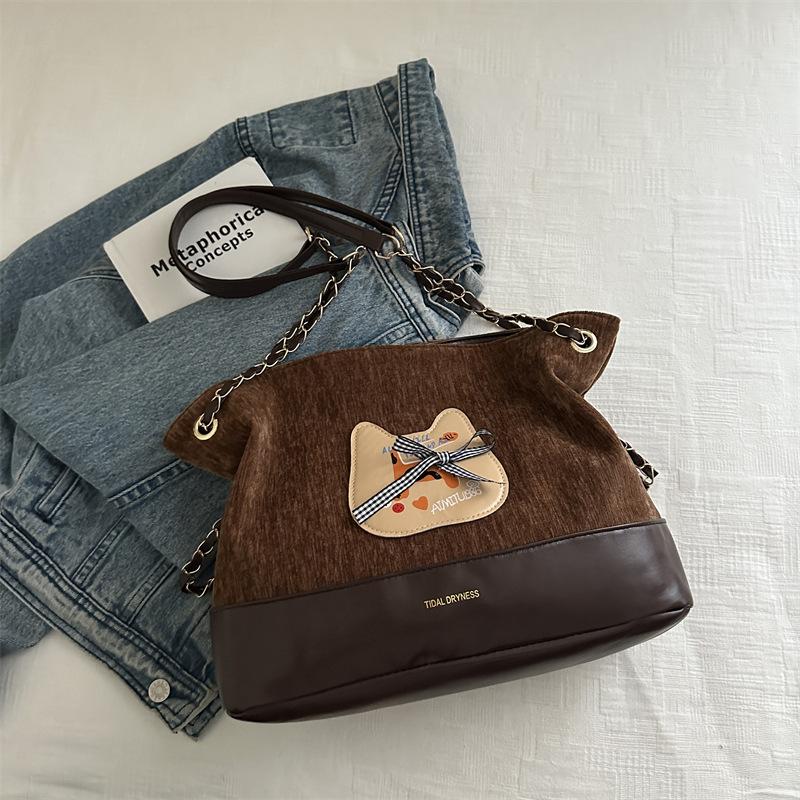 

Autumn and winter matte women s bags new niche design casual large capacity fashion versatile commuter tote bag