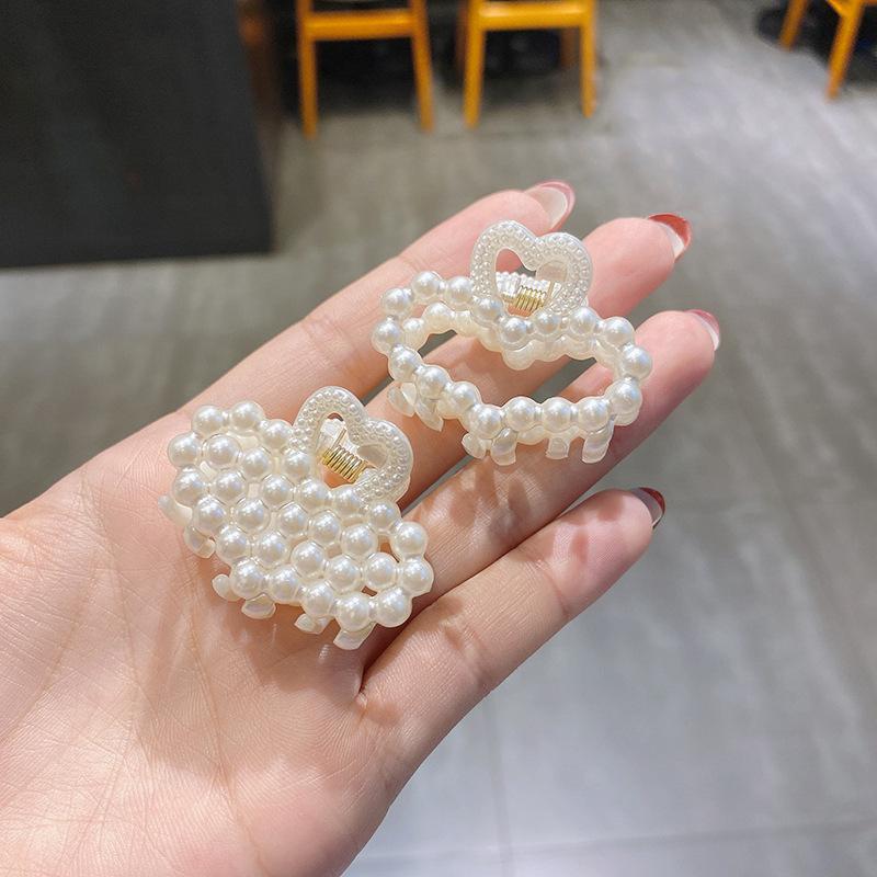 Small Pearls Acrylic Hair Claw Clips Small Size Makeup Hair Styling Barrettes For Women Cute Mini Claw Clip Hair Accessories