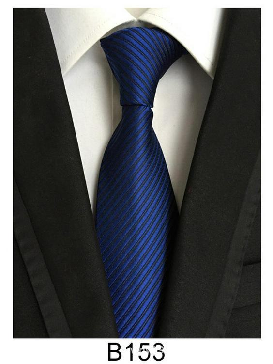 Cravate homme en soie et polyester faite main – Décontractée, formelle ou professionnelle